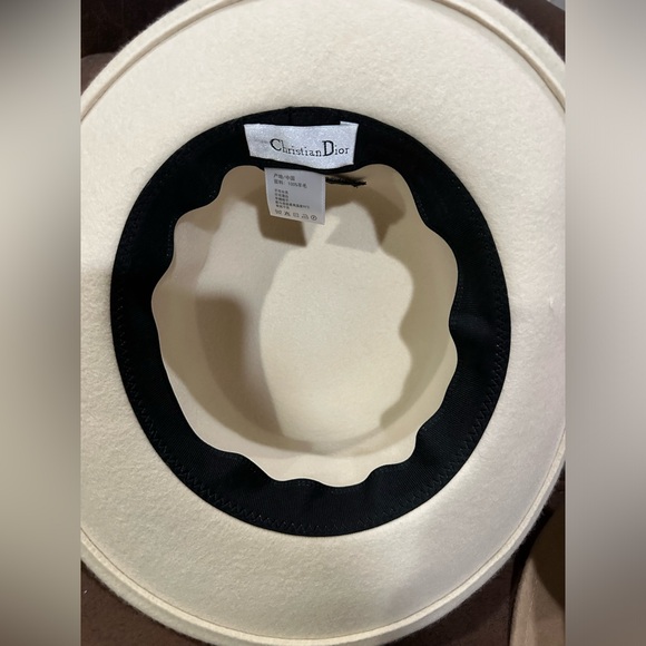 Fall/winter Felt Fedora Hats - cream with pearls and ribbon - Picture 4 of 7